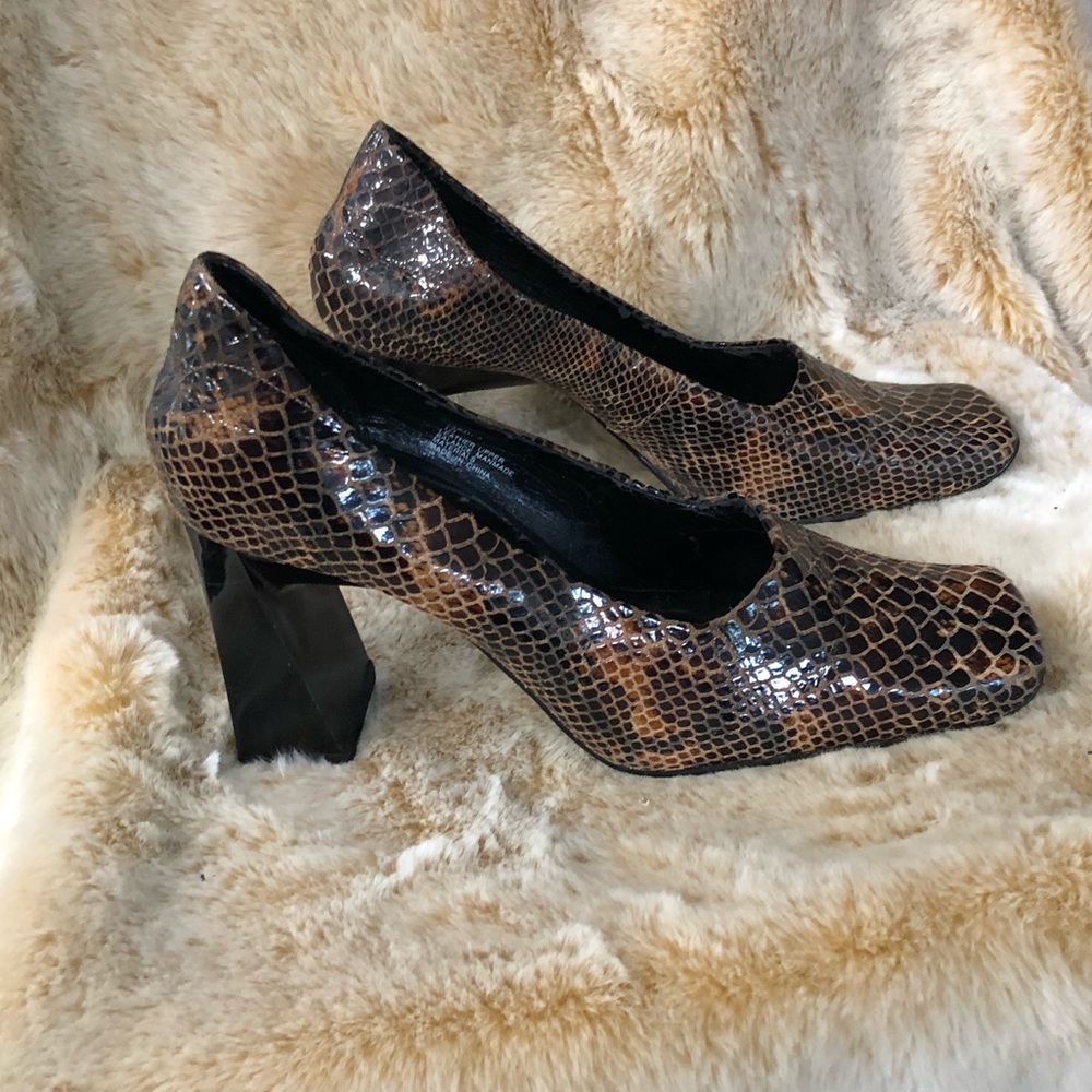 Me Too Genuine Snake Skin Brown/Tan Heels Sz 9